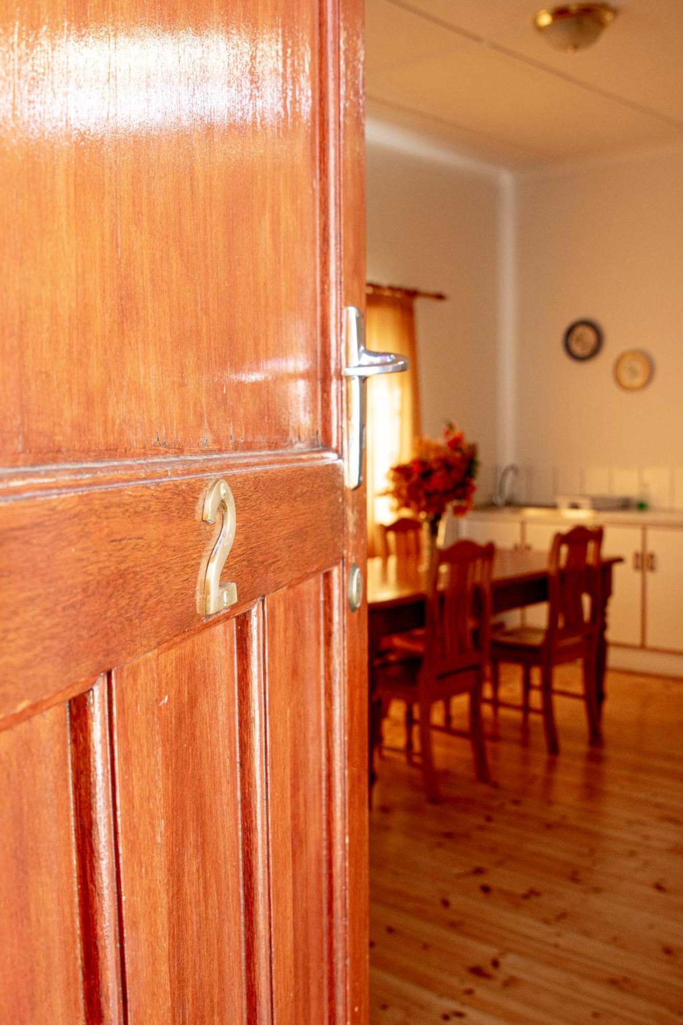 4 Rothman Street B&B Graaff Reinet Exterior photo